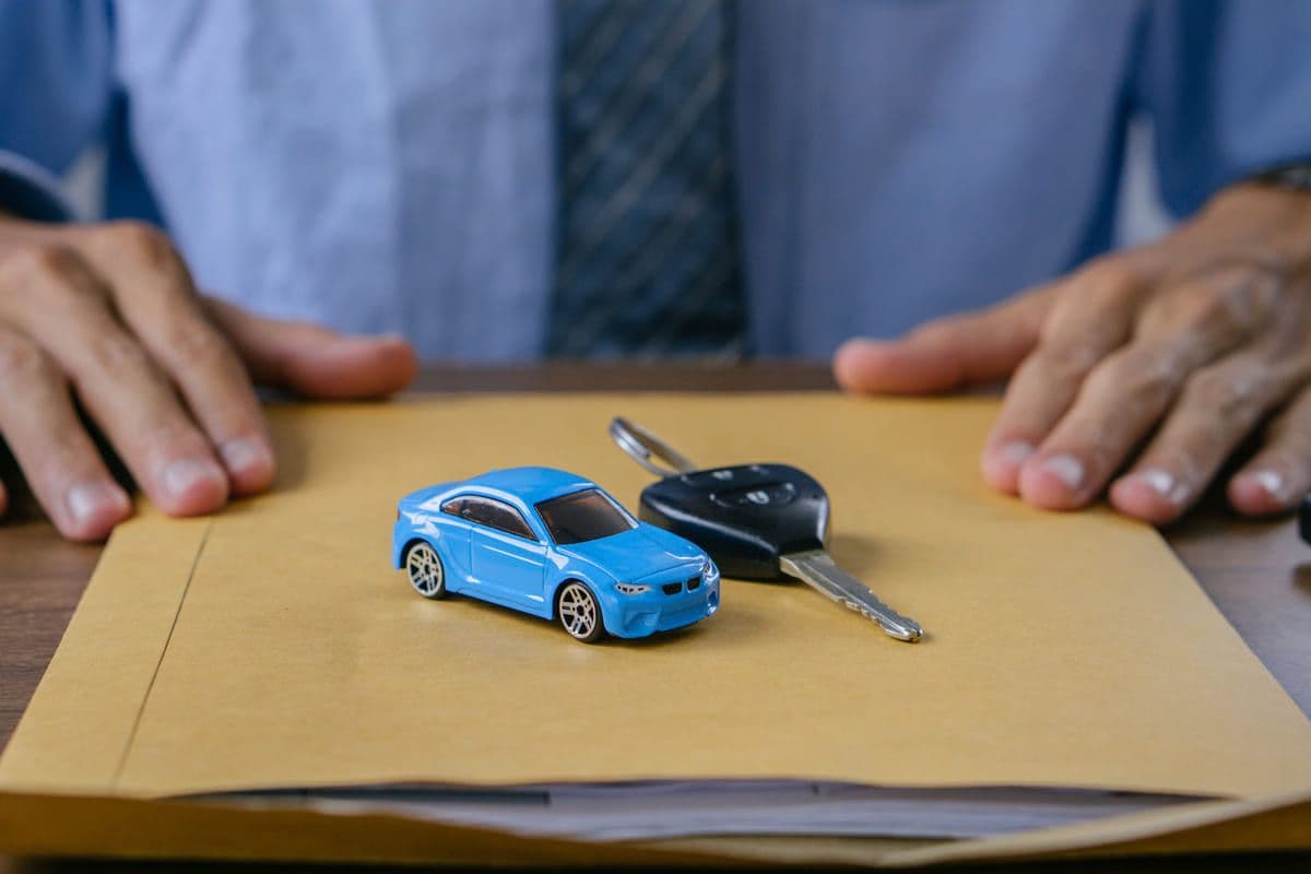 How to Pay Tax on a Private Car Sale in Texas